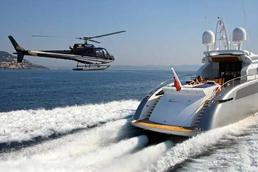 Flygplan och yachter